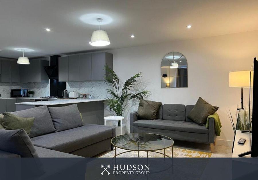 Villa Open Plan Townhouse In Shrewsbury Exterior foto