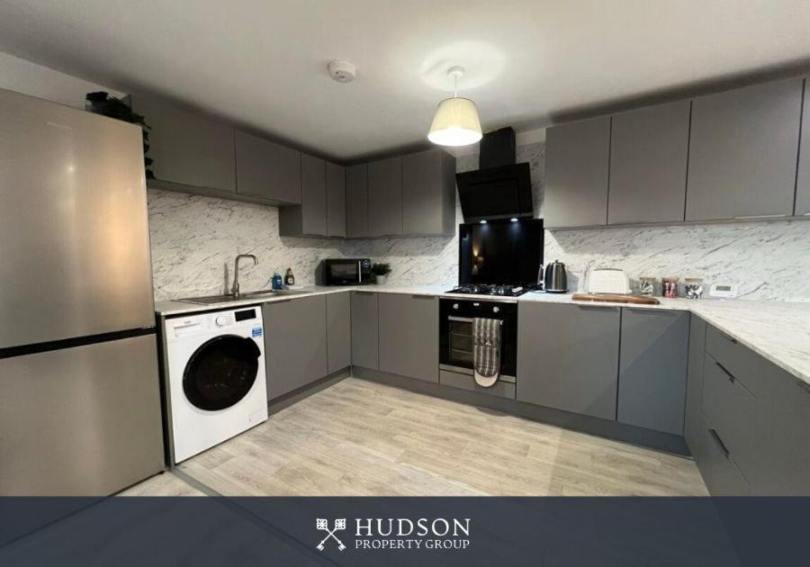 Villa Open Plan Townhouse In Shrewsbury Exterior foto